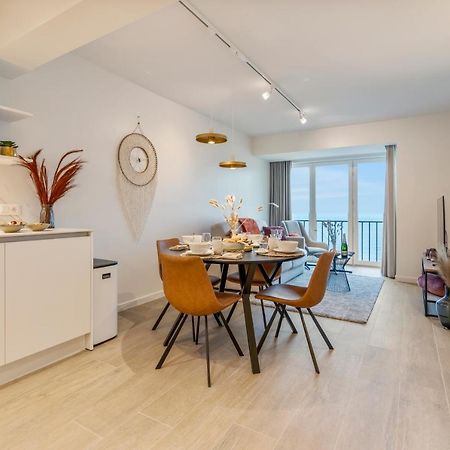 Seagusta - Sea View Apartment In Middelkerke Exteriör bild