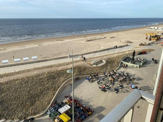 Seagusta - Sea View Apartment In Middelkerke Exteriör bild